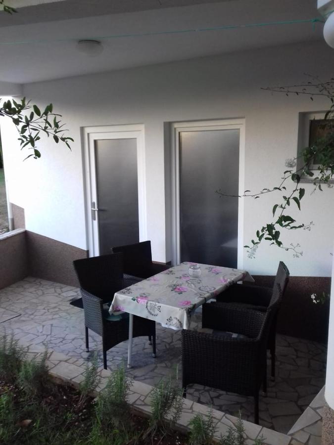 Kuca Moni Medulin Exterior foto
